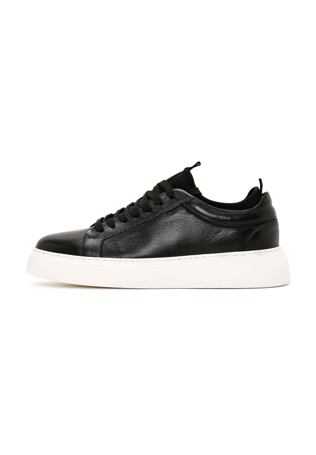 

Кроссовки SNEAKERS Derimod, черный