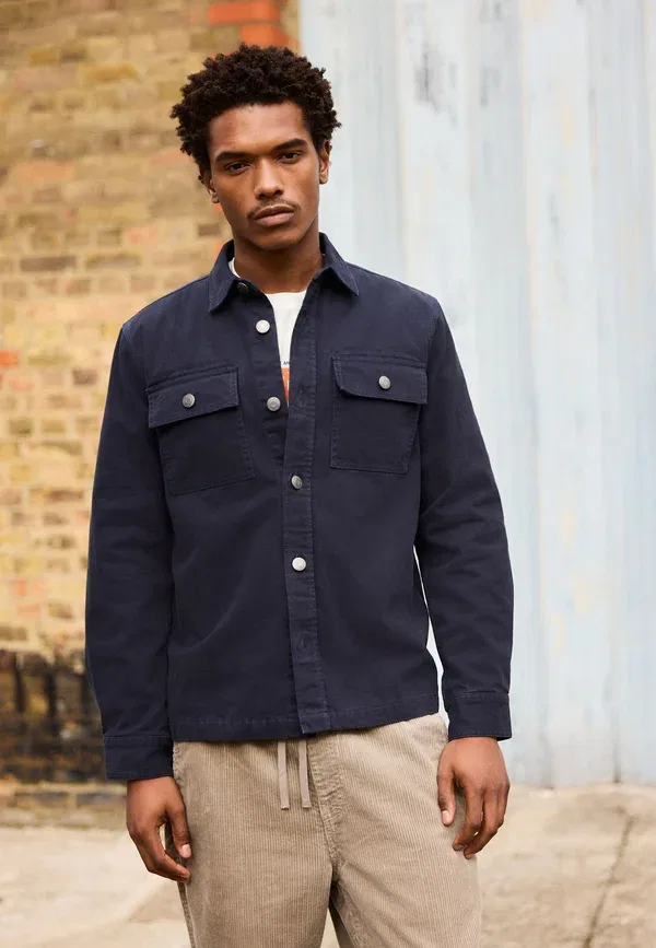 Куртка повседневная летняя Next, модель Regular fit plain summer jacket, цвет темно-синий — фото 2