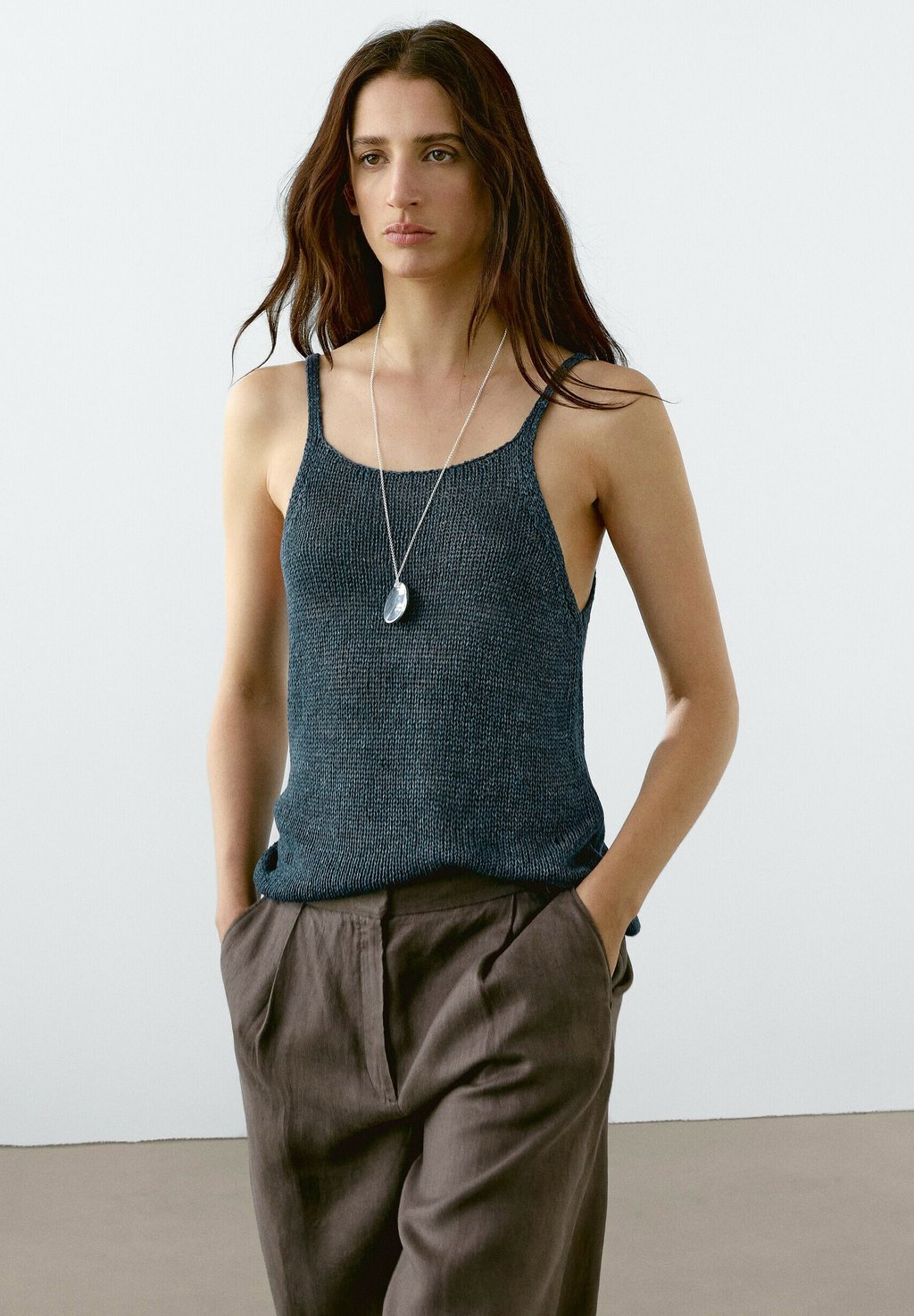 

Топ HALTERNECK Massimo Dutti, темно-синий