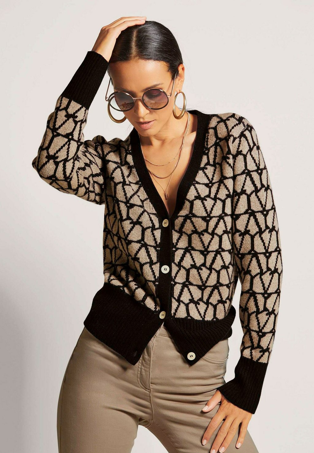 

Кардиган MADELEINE, черный