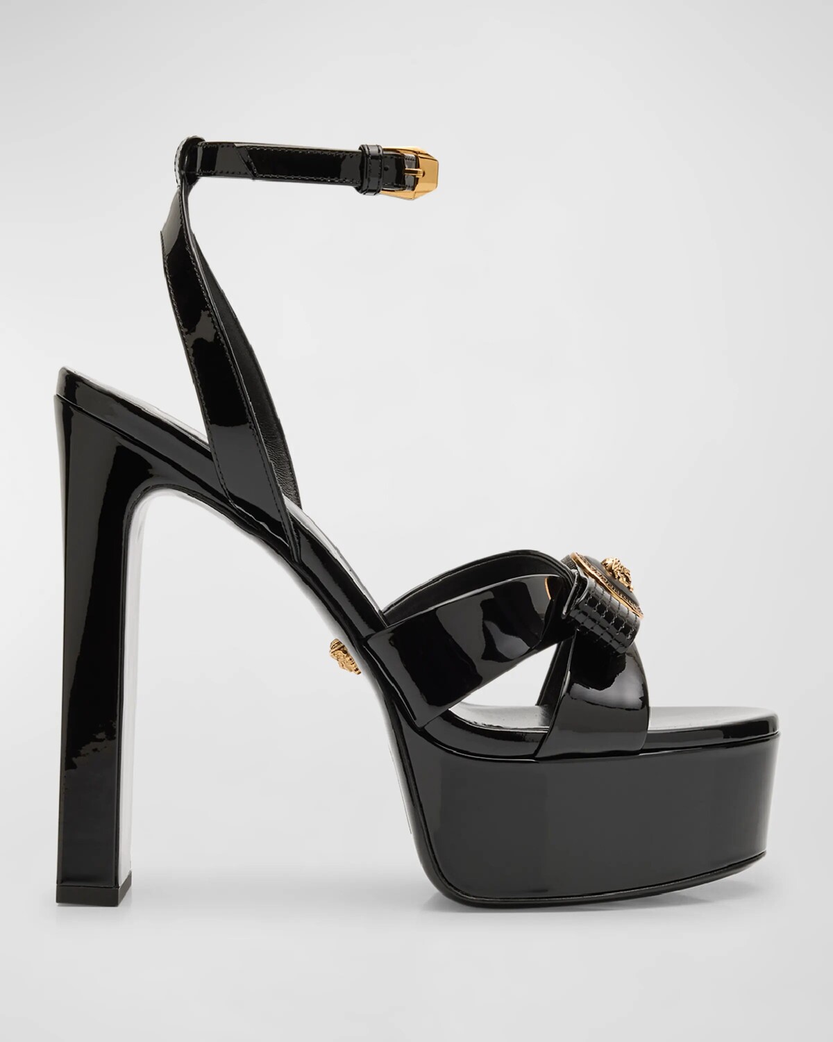 Лакированные босоножки Gianni на платформе с бантом Versace, цвет Black-Versace Gold