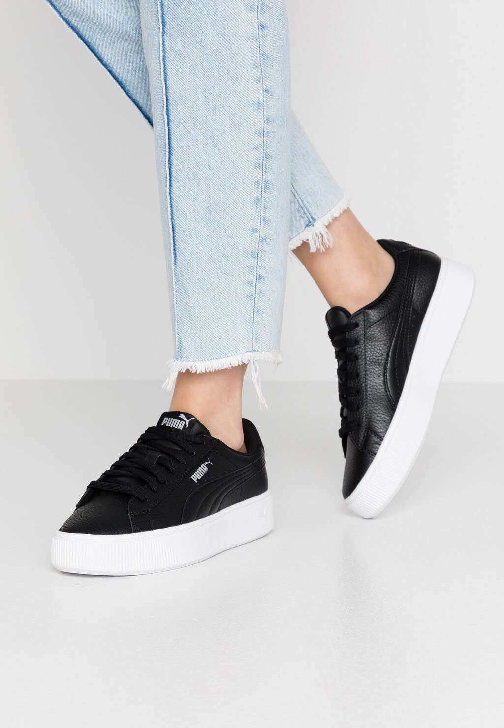 

Кроссовки Puma, черный