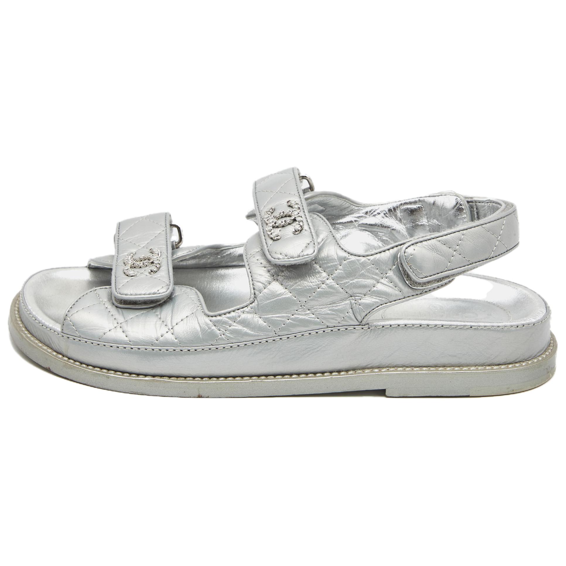Пляжные сандалии женские серебристые CHANEL, Silver
