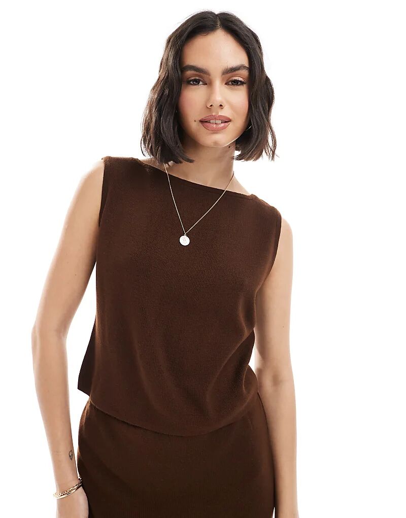 

Комбинезон из плотной вязки с вырезом-лодочкой ASOS DESIGN коричневого цвета
