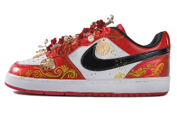 

Женские кроссовки для скейтбординга Nike Court Borough, Red