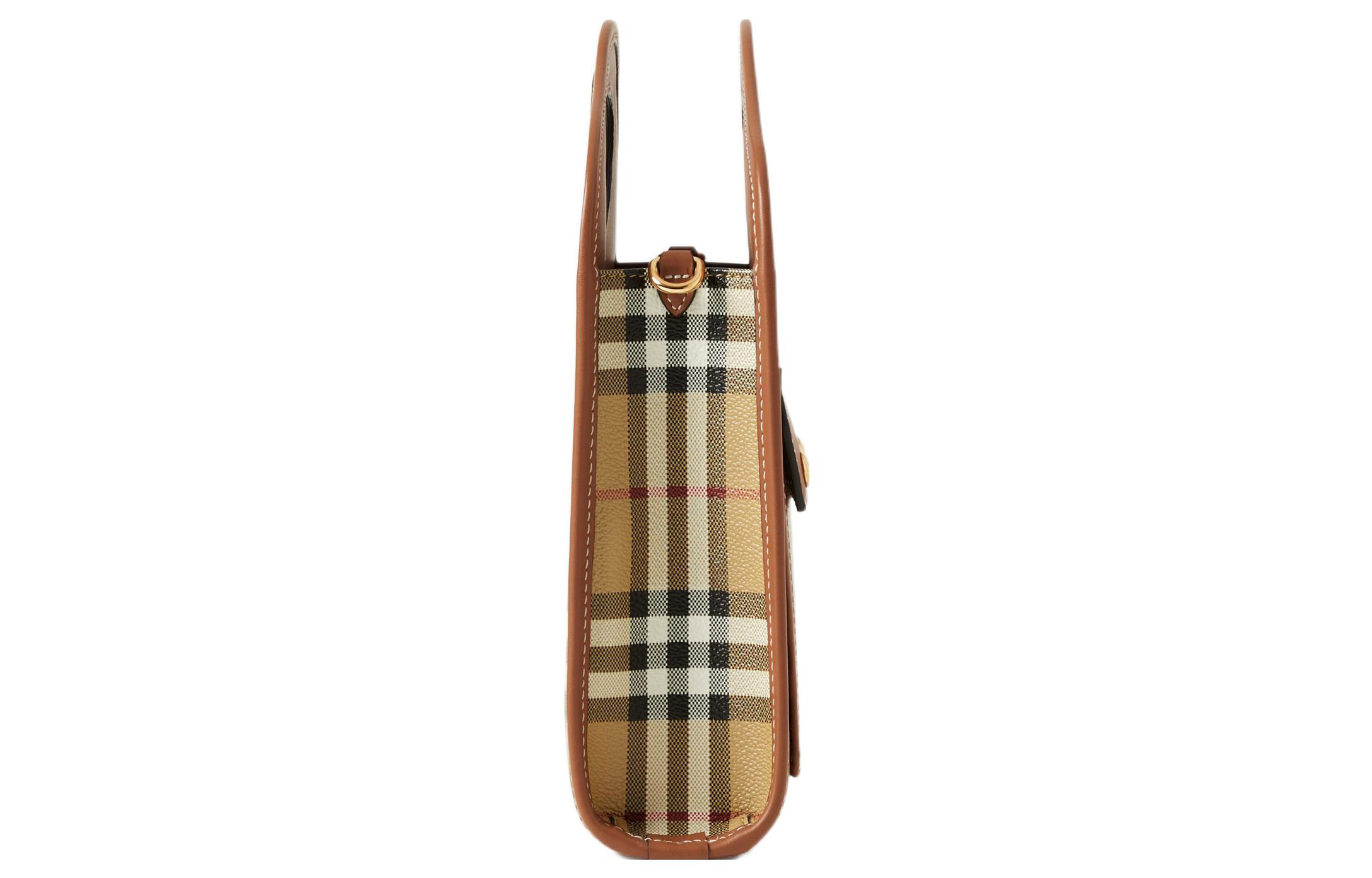 Миниатюрная кожаная сумка Burberry с карманом — фото 2