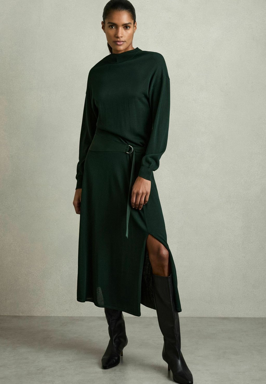 

Платье-джемпер REGULAR FIT Reiss, зеленый