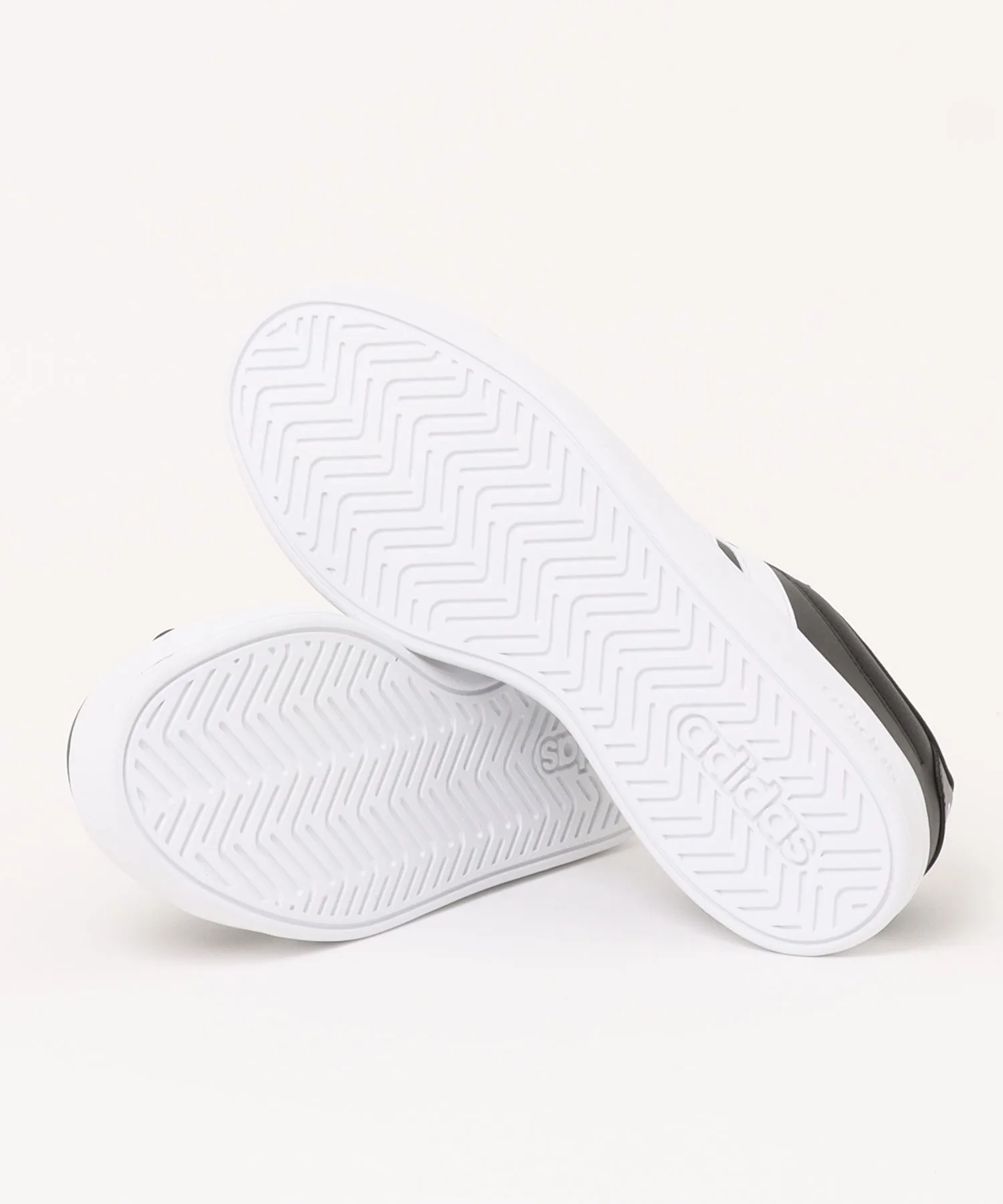 Мужские кроссовки Grand Court Base 3.0 U adidas черно-белые — фото 3