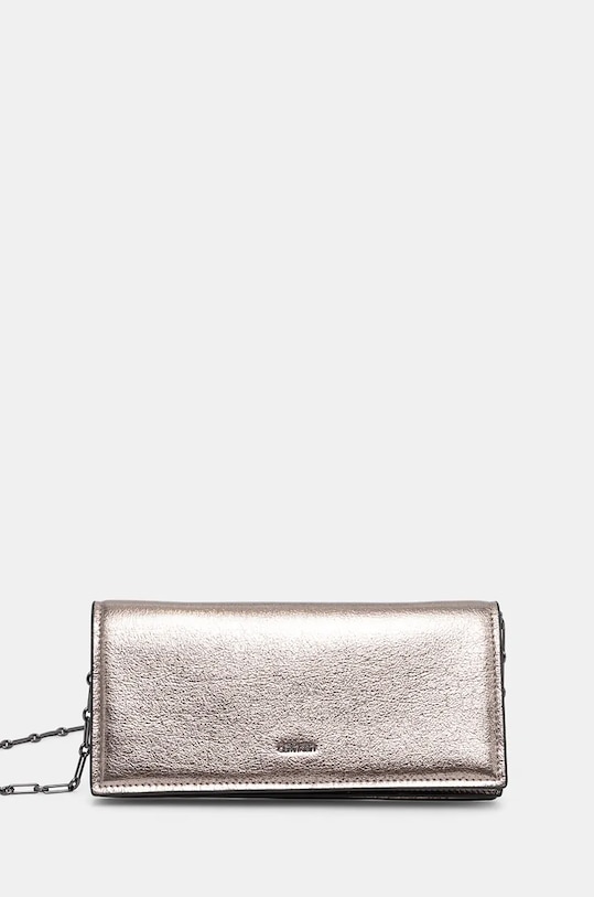 

Кожаный клатч Calvin Klein, серебряный