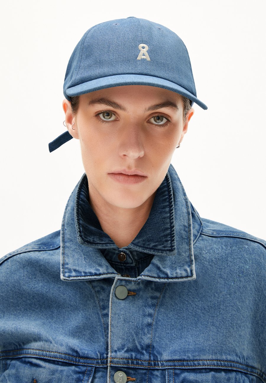 

Бейсболка ARMEDANGELS YENAAS DENIM INDIGO, Clean Indigo/Royal Blue