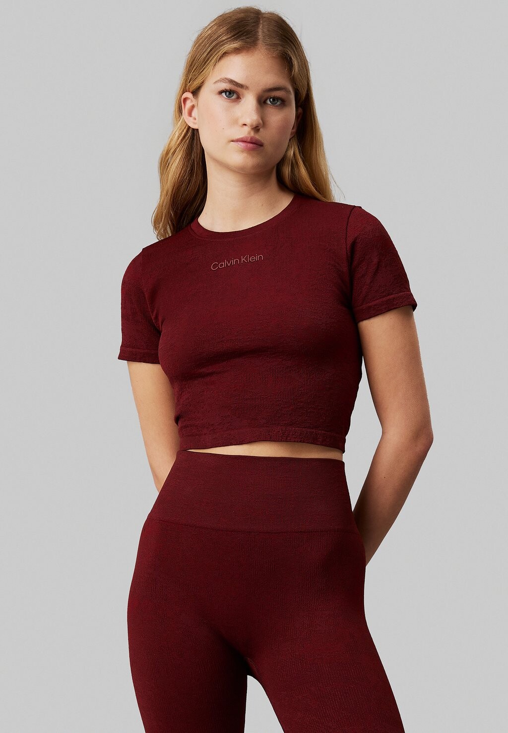 

Спортивная футболка Calvin Klein Performance, темно-красный