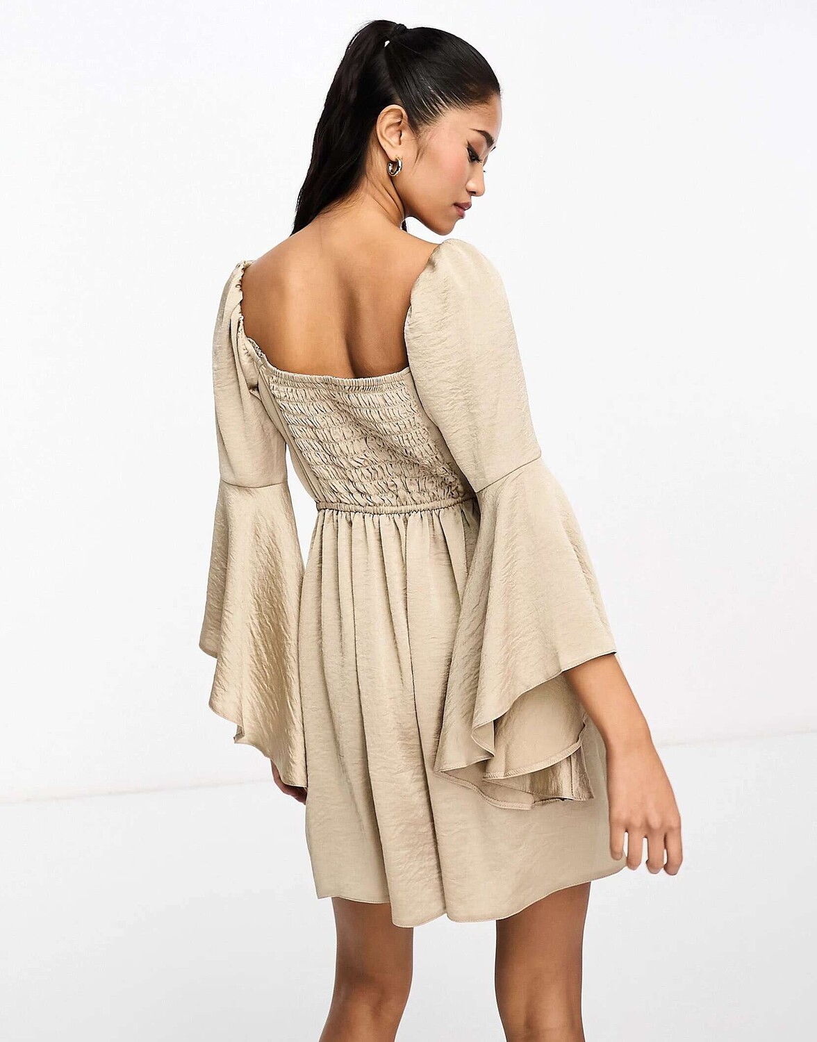 

Золотистое атласное мини-платье Miss Selfridge с расклешенными рукавами, Желтый, Золотистое атласное мини-платье Miss Selfridge с расклешенными рукавами