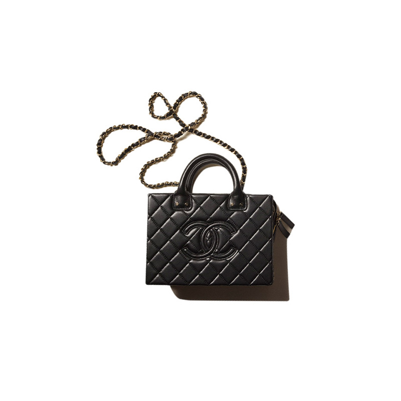 

CHANEL Косметичка из телячьей кожи для контроллера