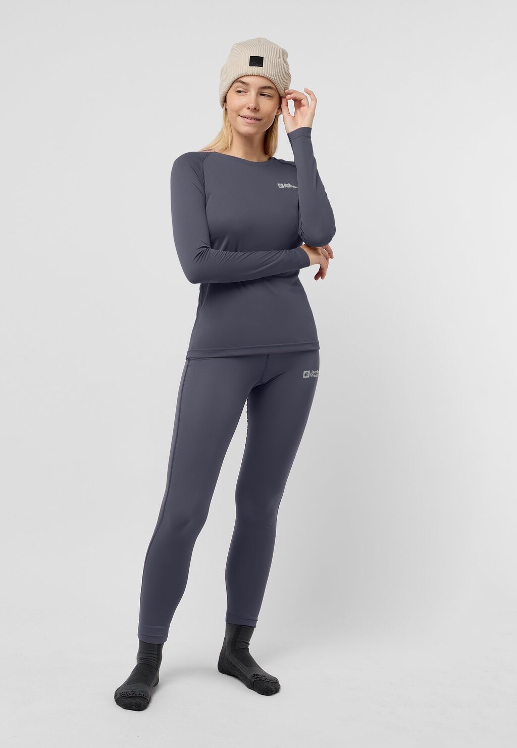 

Топ с длинными рукавами INFINITE LIGHT LS W Jack Wolfskin, серый