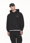 

Пуловер LOGO OVERSIZED HOODIE Pegador, черный