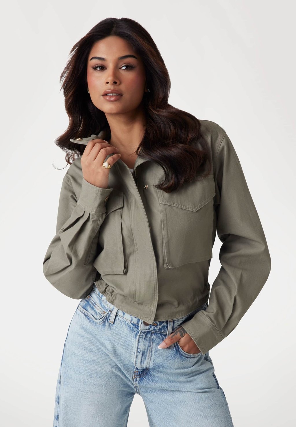 

Летняя куртка CROPPED Guess, зеленый