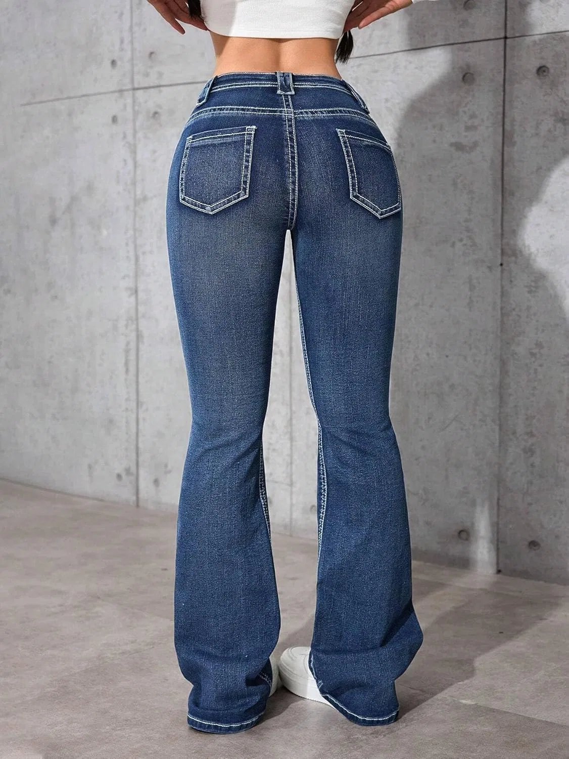 Джинсы, средняя посадка, Women's Legendary Mid Rise Jean Elastic Waist, Medium Wash — фото 3