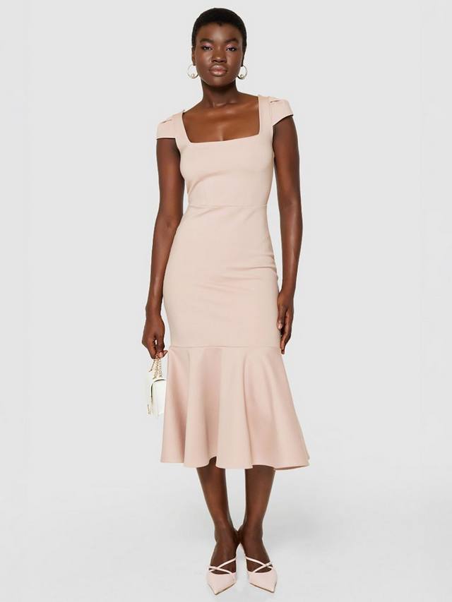 

Облегающее платье с расклешенным подолом с рюшами Closet London, цвет Blush