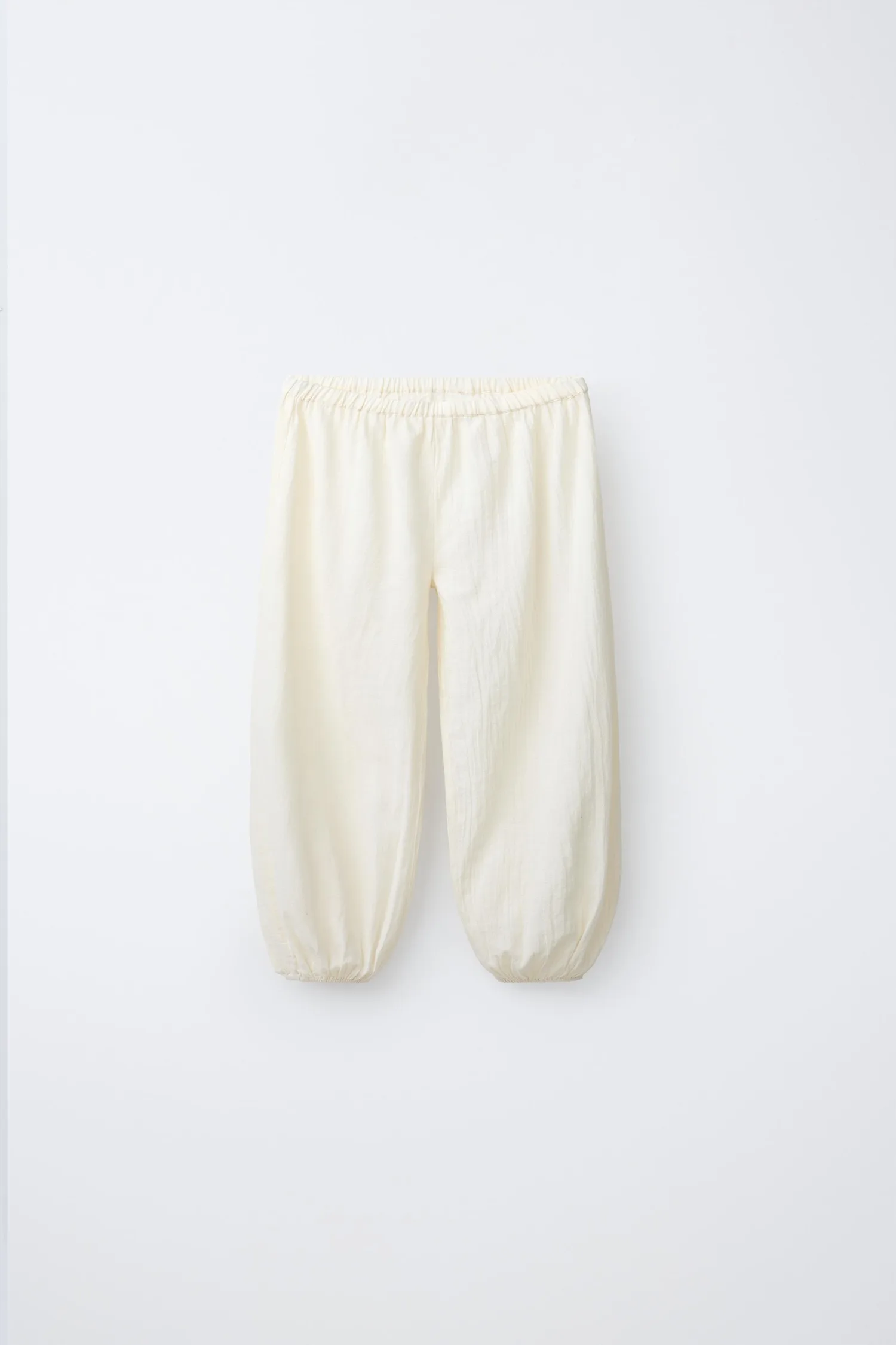 Пижама с вышитыми цветами, 2-6 лет Zara, экрю — фото 4