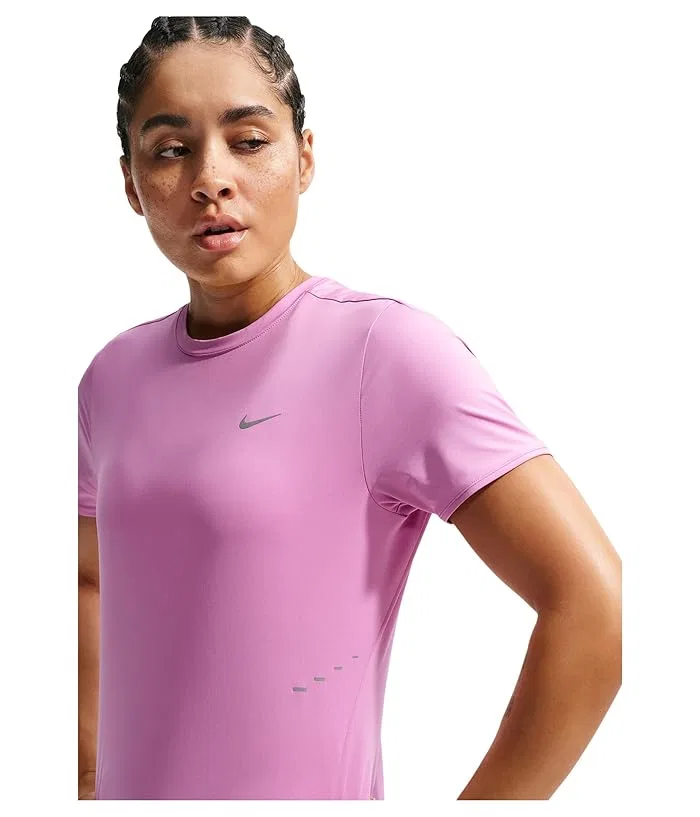 Футболка беговая Nike Swift Dri-FIT, Light Magenta/Reflective Silver — фото 3