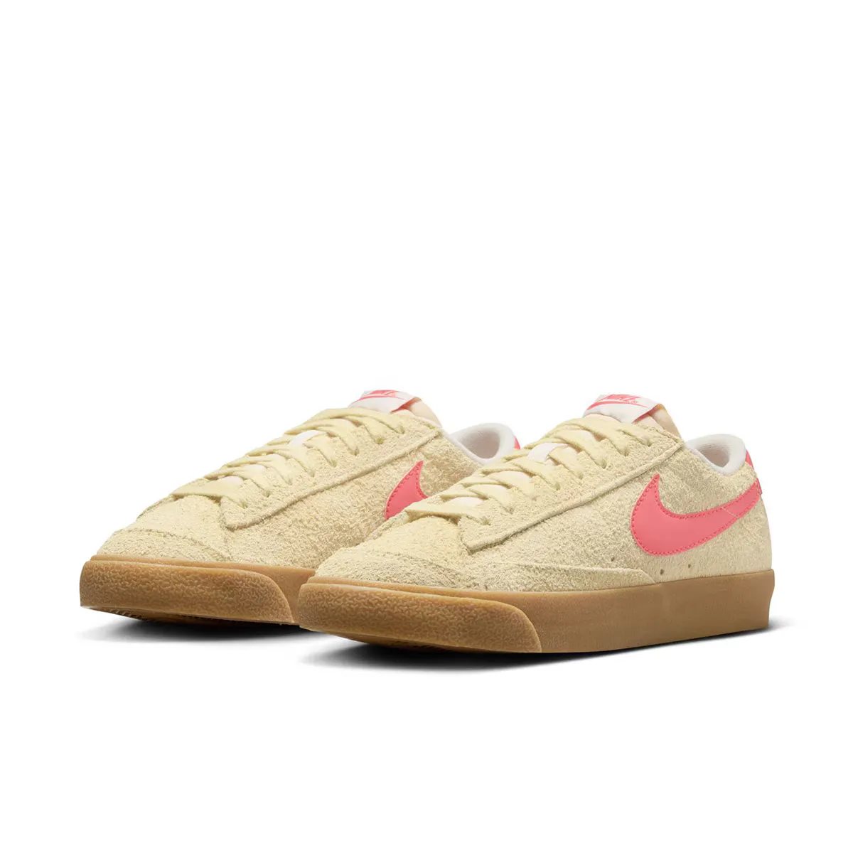 Женские повседневные кроссовки Nike Blazer Low '77 Vintage, жёлтый — фото 2