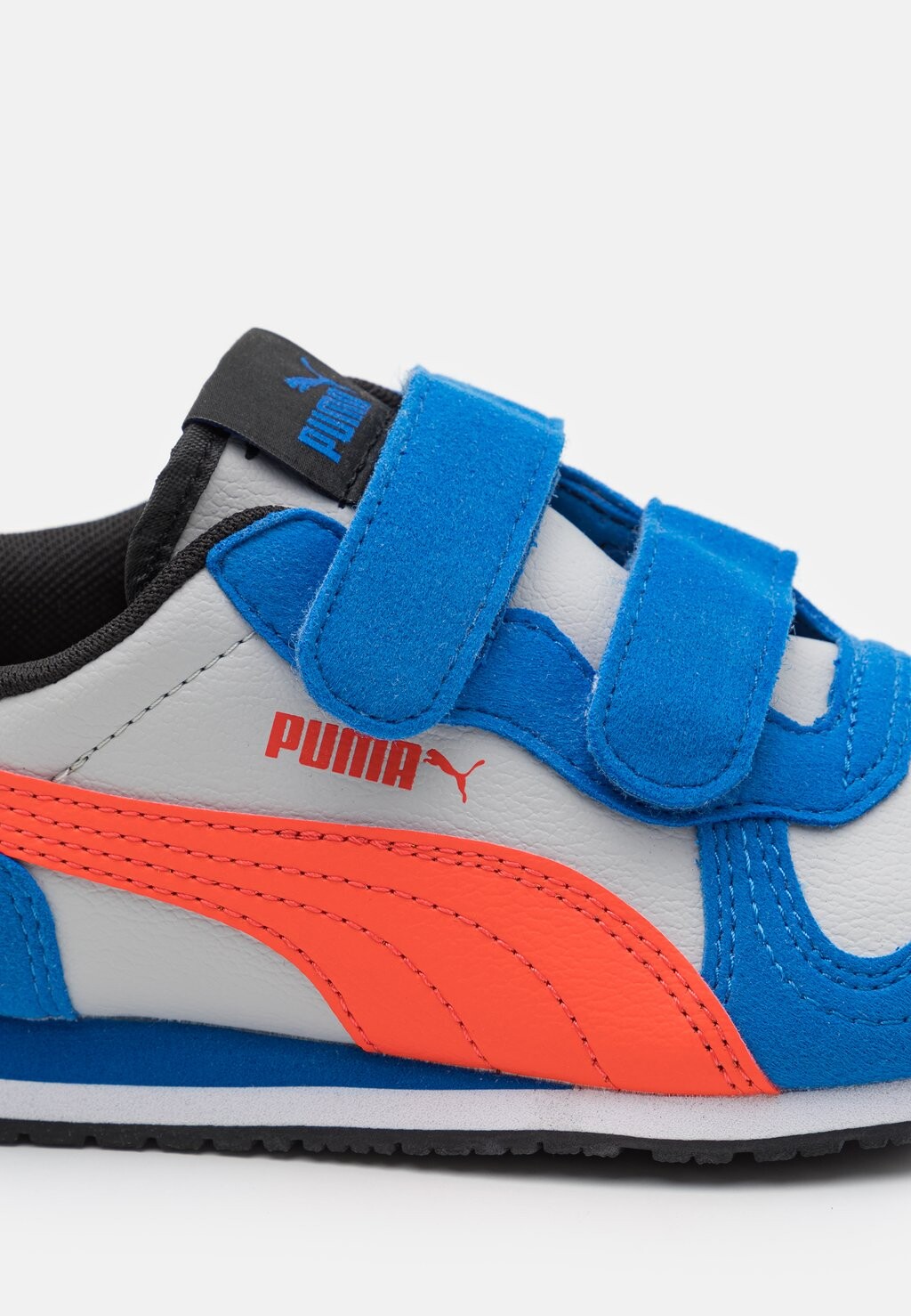 

Кроссовки на шнуровке CABANA RACER SL 20 UNISEX Puma, белый