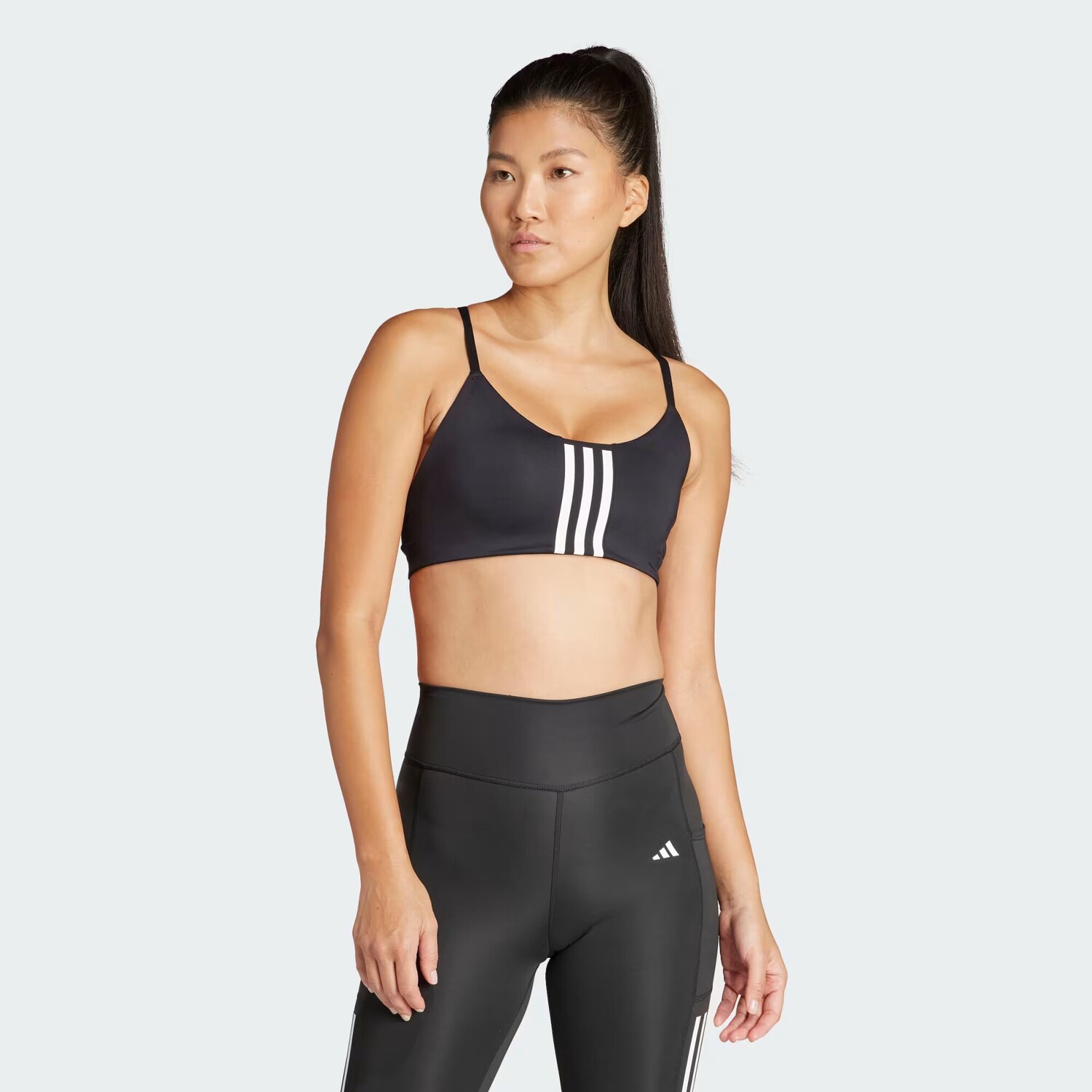 

Бюстгальтер с легкой поддержкой Aeroimpact Training Adidas, цвет Black/White