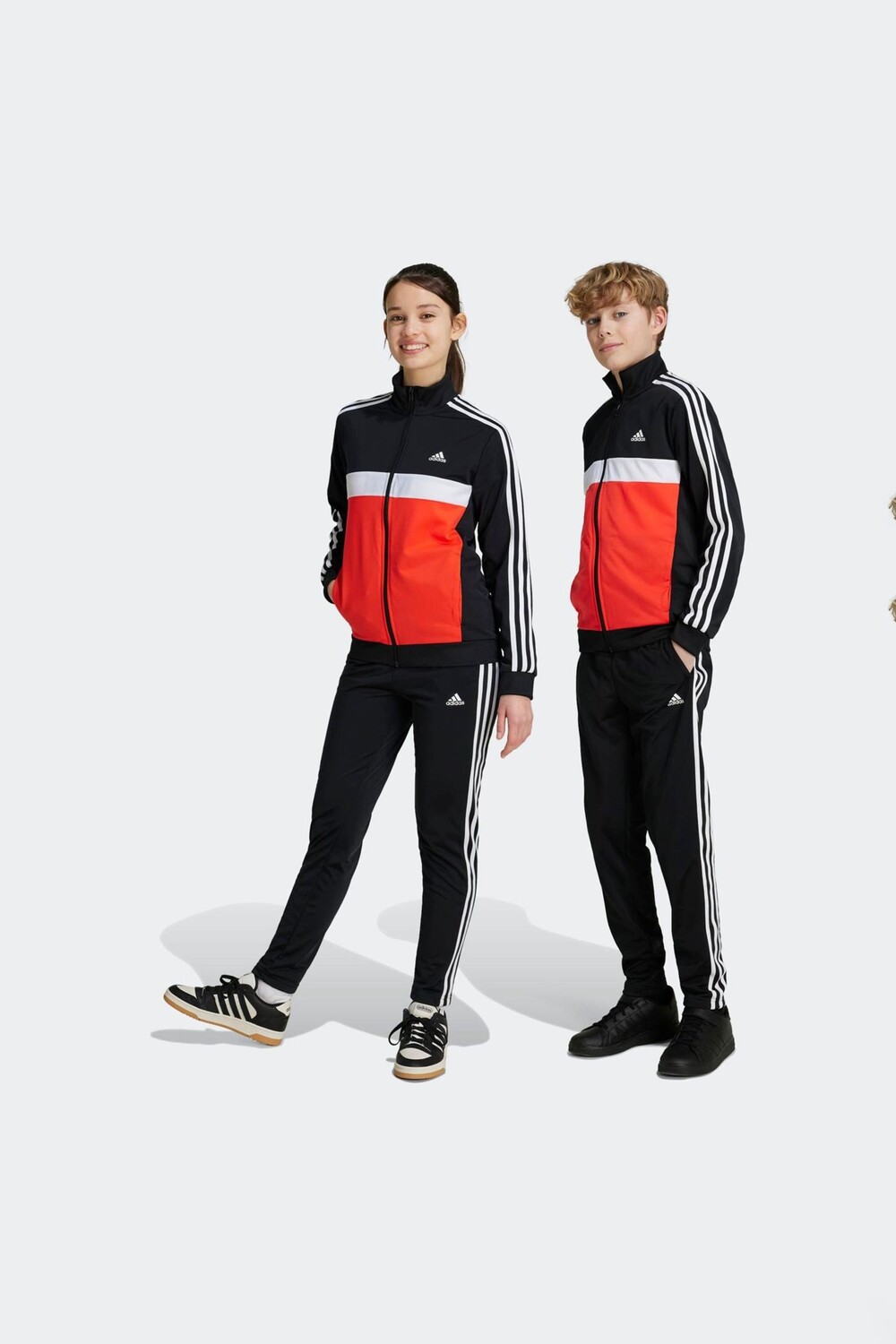 

Спортивный костюм Tibero Adidas, красный