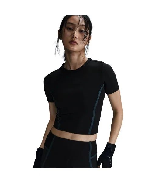 Топ Nike ONE Dri-FIT SS, женский, красный — фото 3