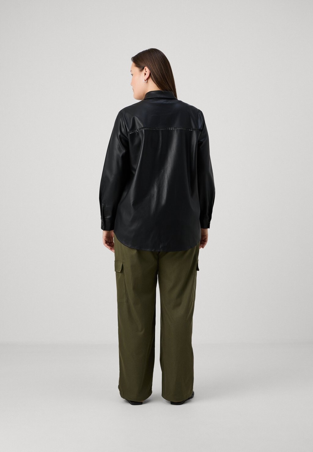 

Блузка на пуговицах CARTANA TAPE SHIRT ONLY Carmakoma, черный