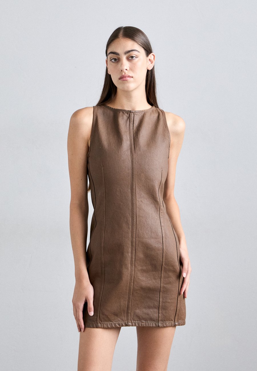 

Платье Won Hundred COATED DRESS, Kangaroo/Dark Brown