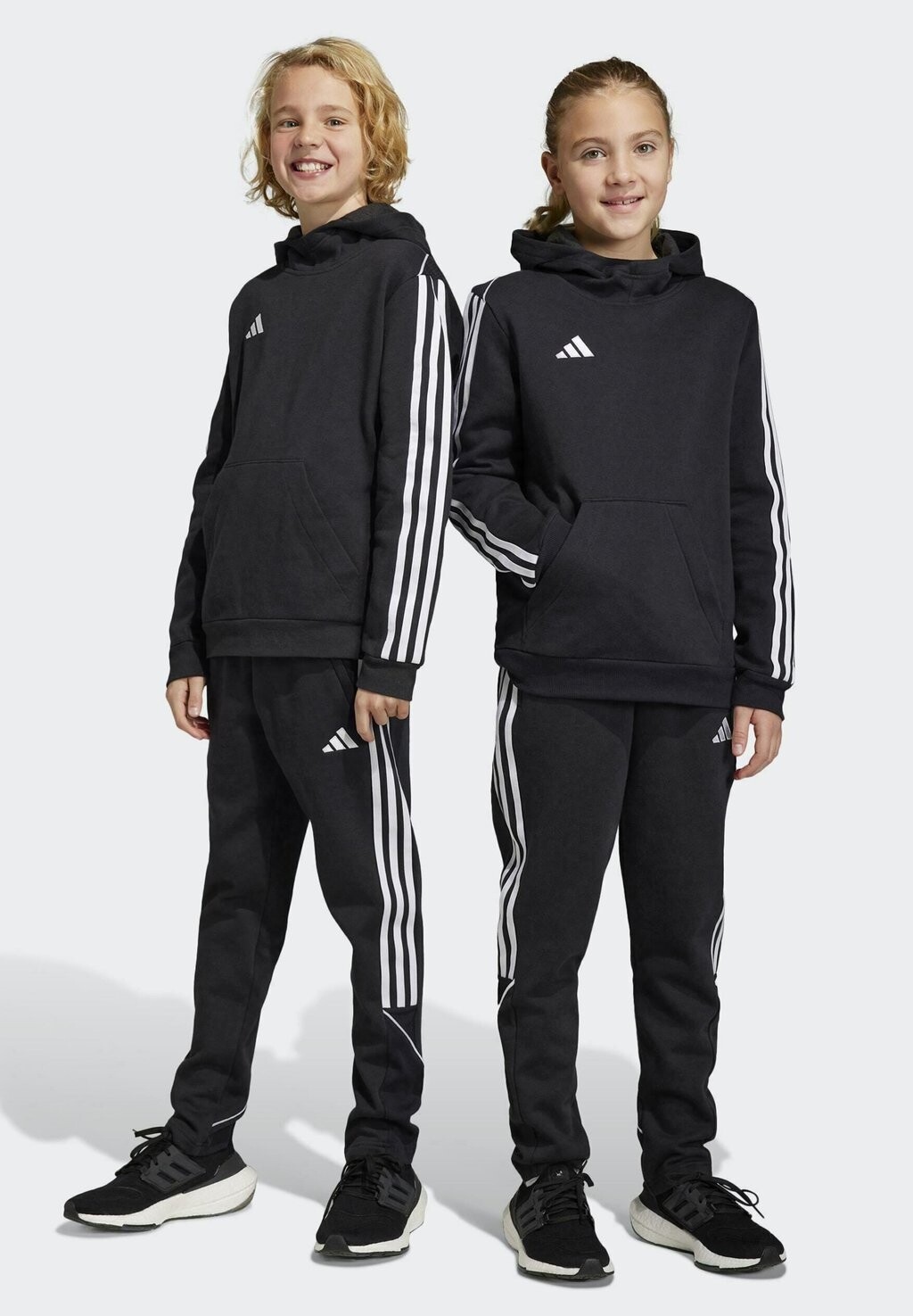 

Спортивные брюки Tiro 23 League Adidas, черный
