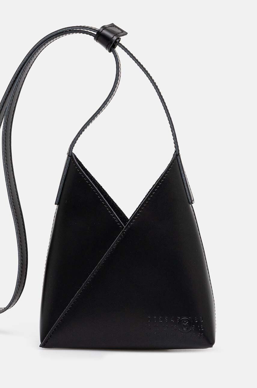 

Кожаная сумка MM6 Maison Margiela, черный