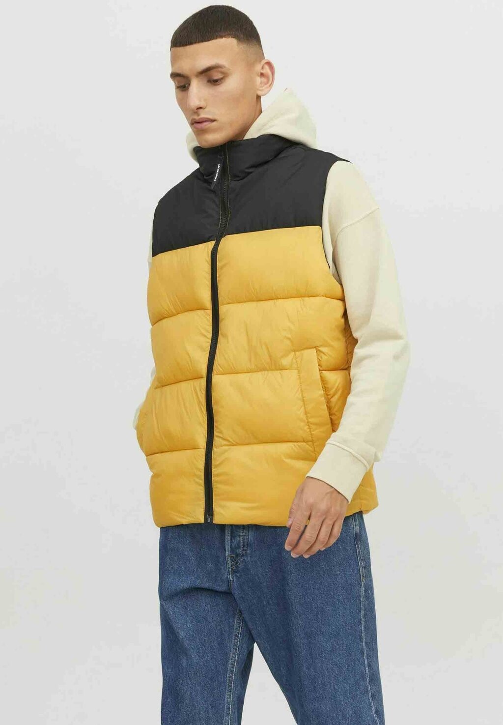 

Жилет Jack & Jones ETOBY COLLAR SN, цвет honey gold