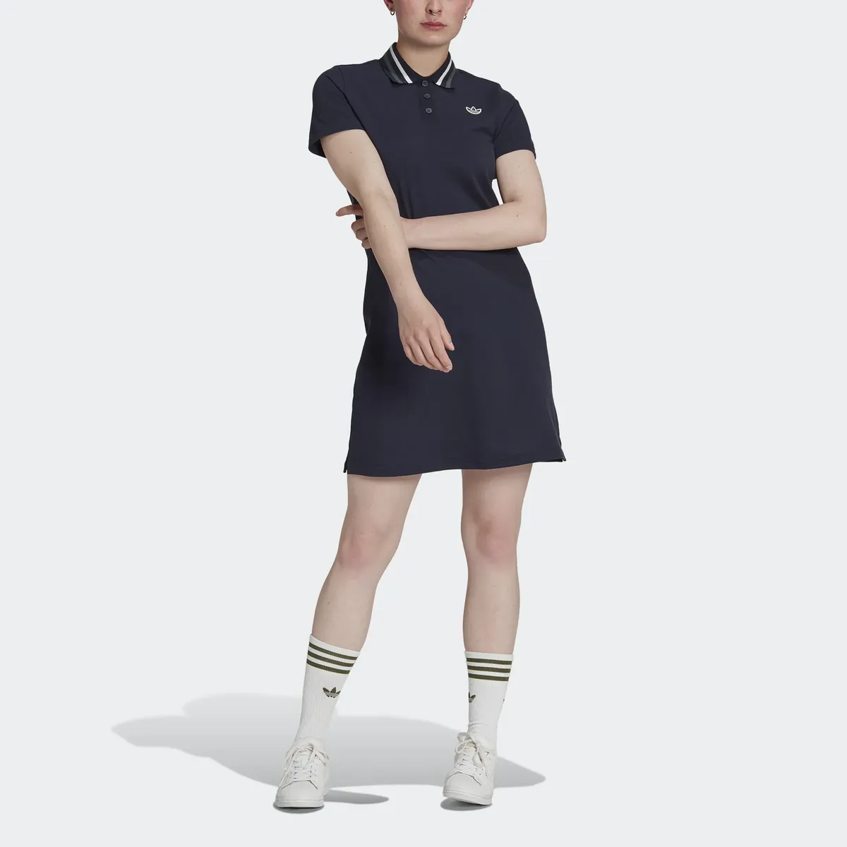

Шорты Adidas Originals "ADIDAS ORIGINALS CLASS OF 72 POLO DRESS" (1 шт.), цвет Legink