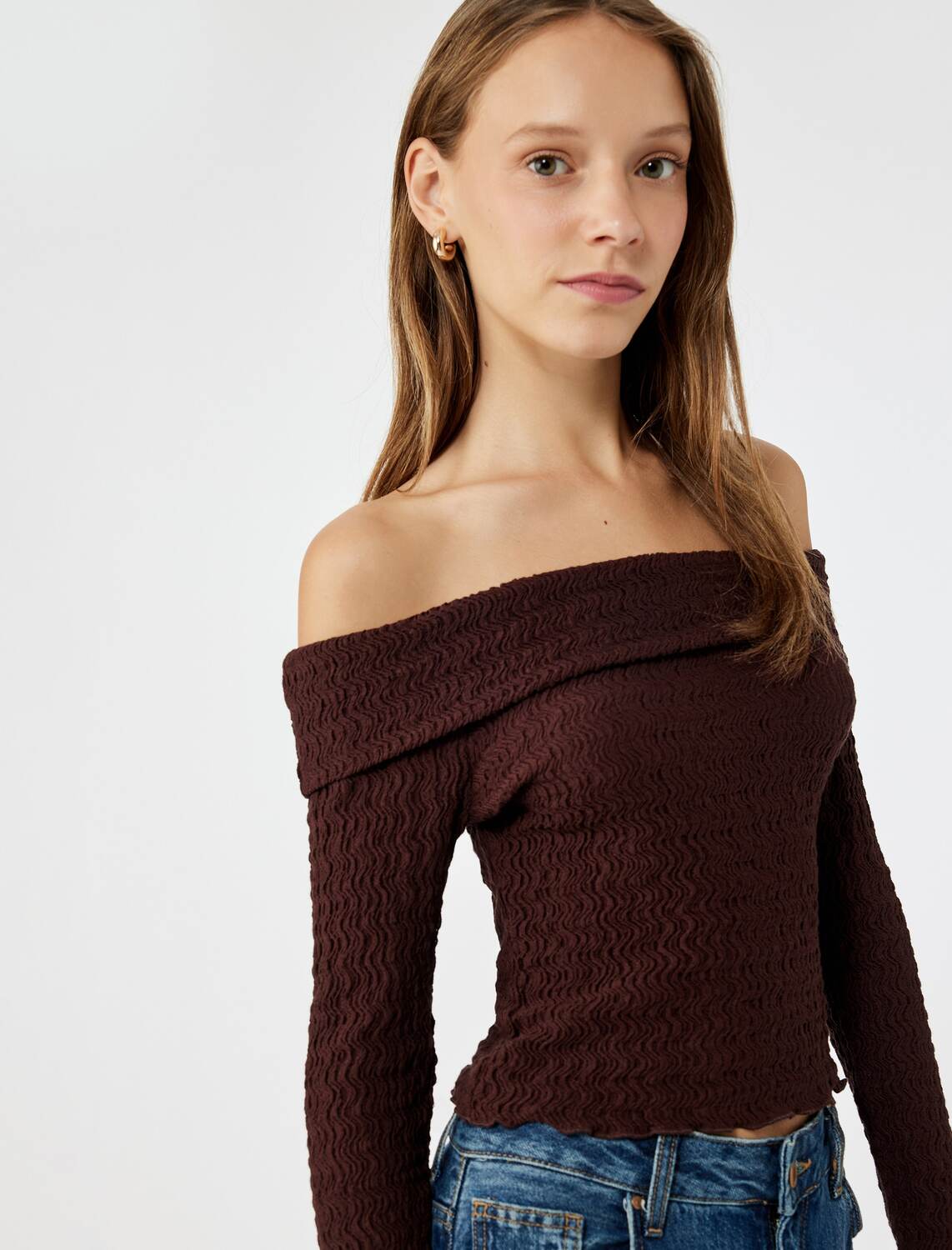 

Koton Лонгслив в коричневом цвете