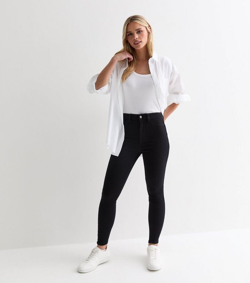 

Миниатюрные черные джинсы суперскинни Hallie с высокой талией New Look, черный