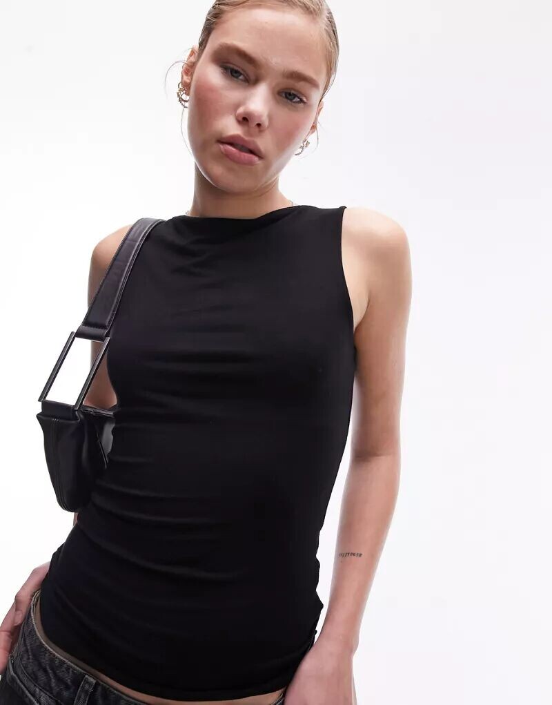 

Черная майка с вырезом-лодочкой Topshop