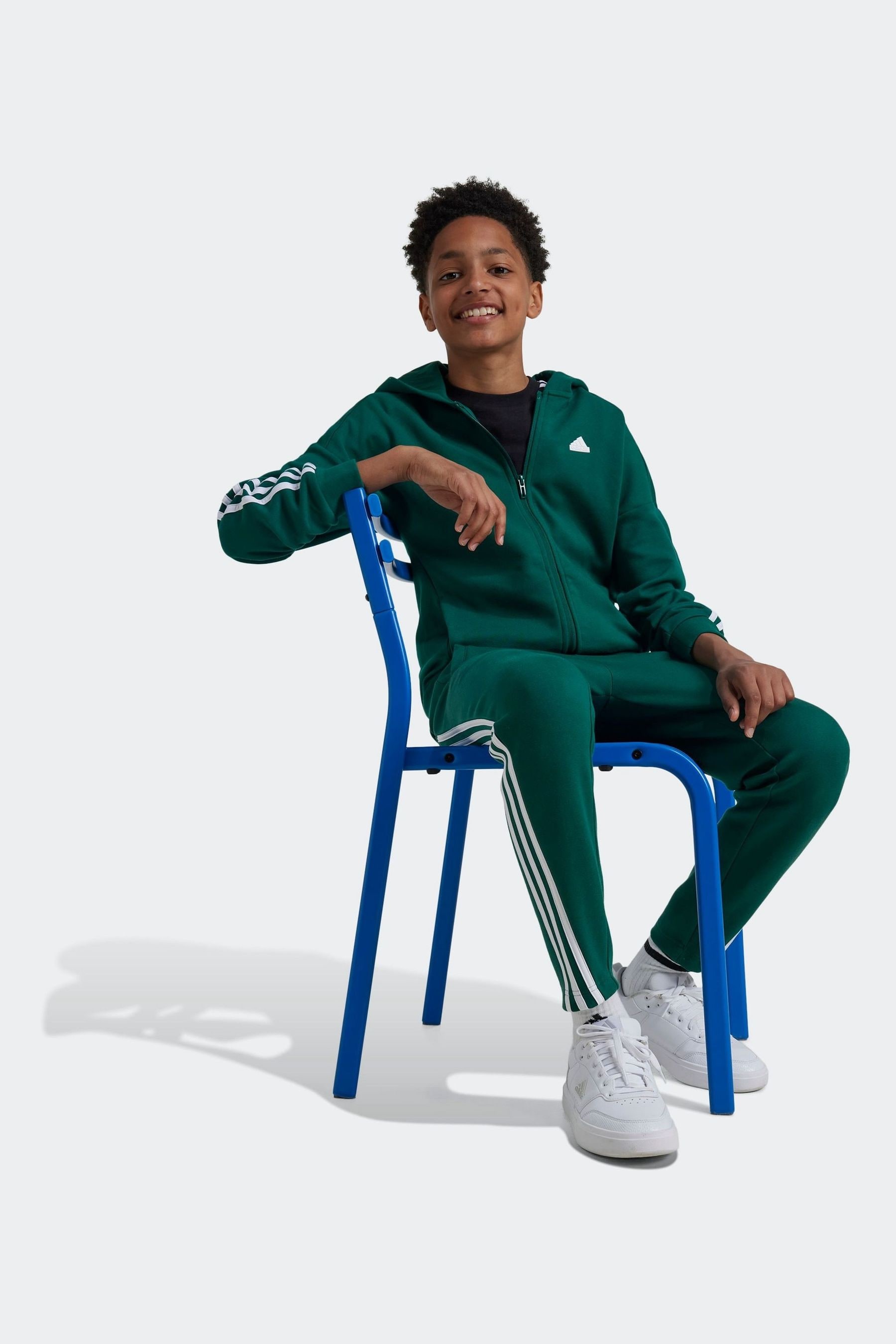 

Спортивная майка Junior Future Icons с тремя полосками, застежкой молнией и капюшоном Adidas, белый