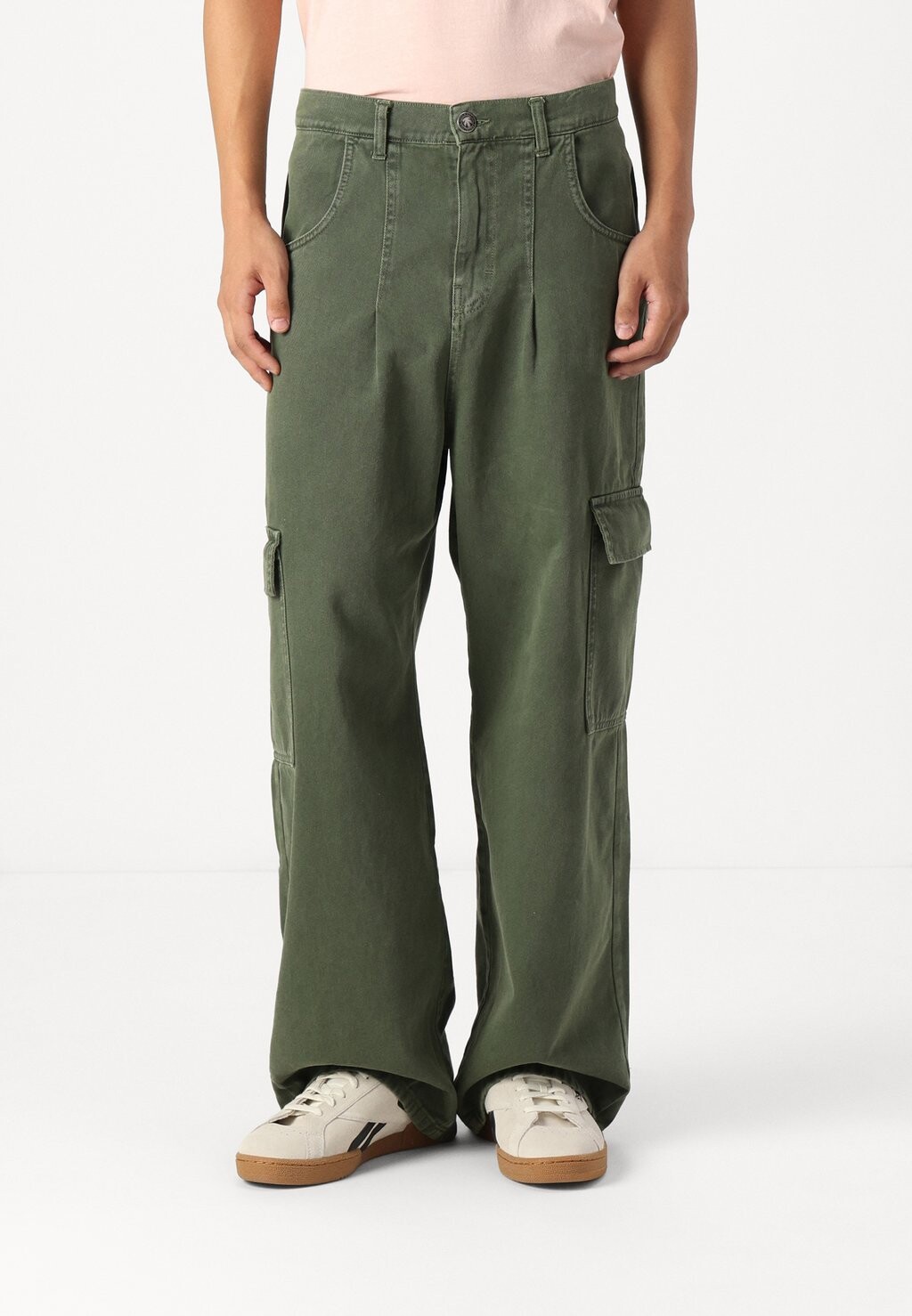 

Брюки карго CARGO LOOSE UNISEX Kaotiko, зеленый