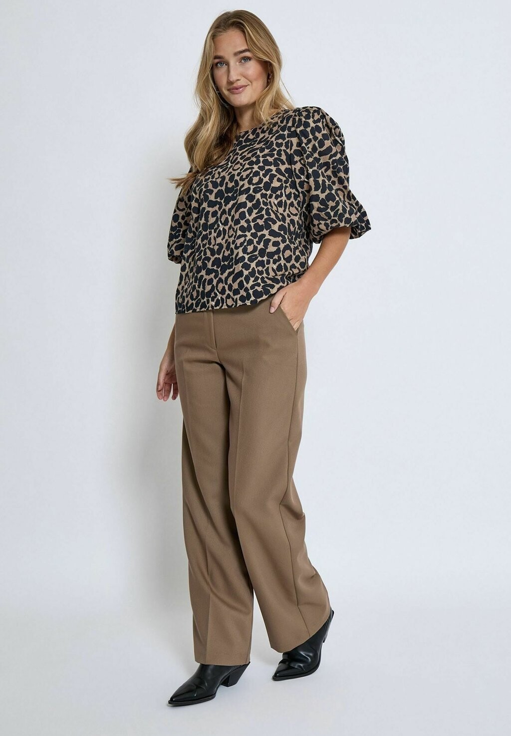 

Блуза TYRELL PEPPERCORN, коричневый