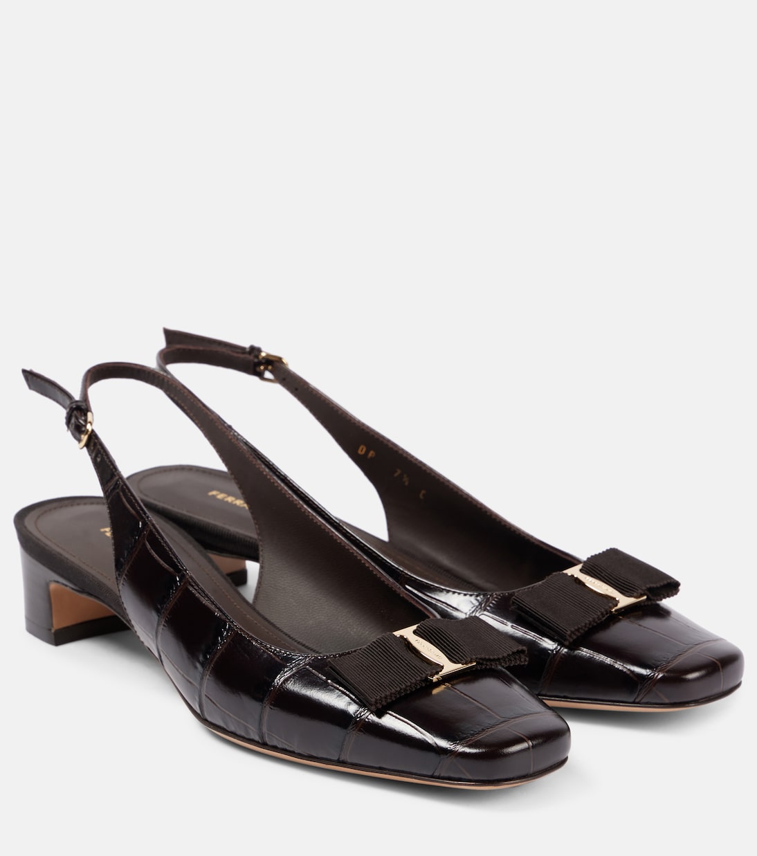 Туфли Rivada 30 из кожи с крокодиловым эффектом Ferragamo, Testa Di Moro (Espresso)