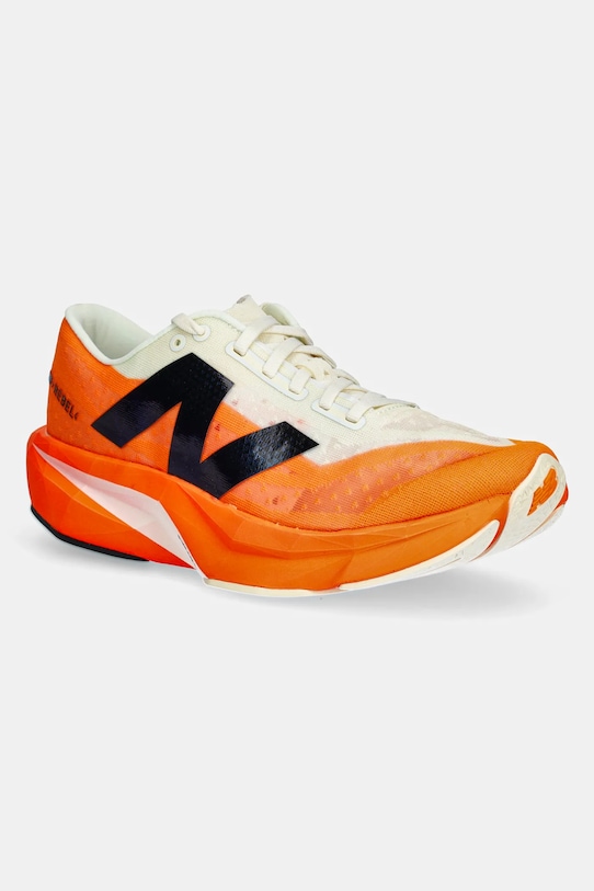 

Беговые кроссовки FuelCell Rebel v2 New Balance, оранжевый