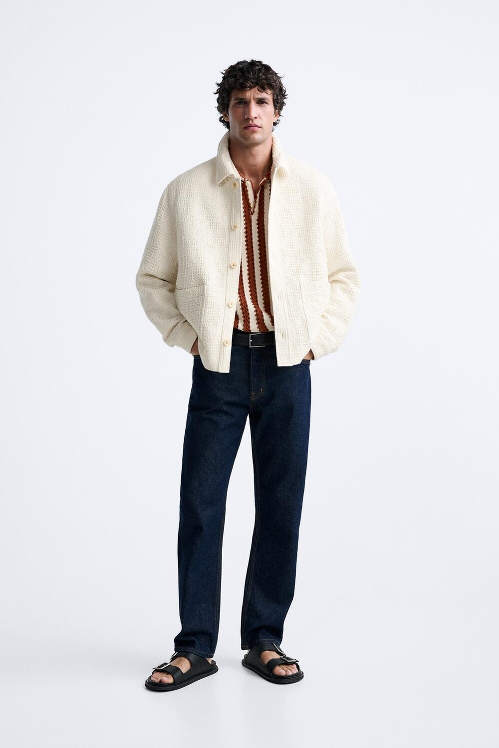 

Куртка с текстурой в рустовом стиле ZARA, экрю