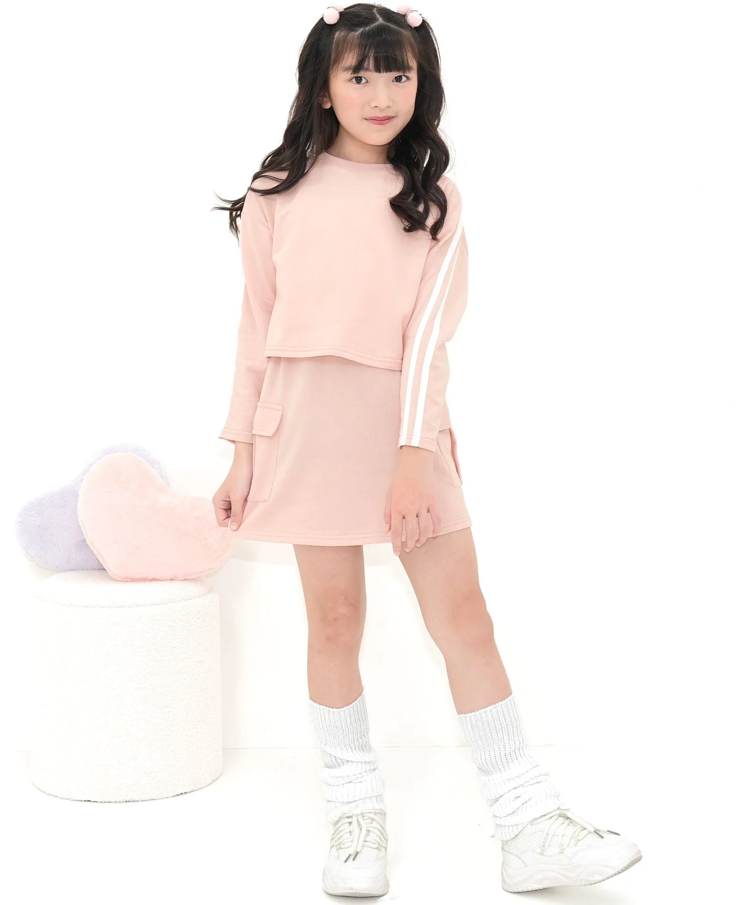 Комплект из полосатой блузки и юбки-карго для детей и девочек Bee, Dull pink background — фото 4
