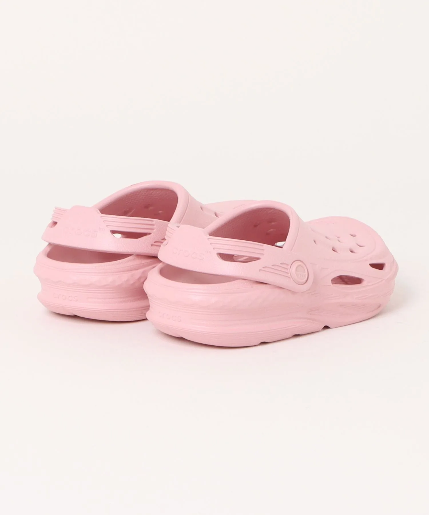 Детские сандалии Crocs Off Grid Clog светло-розовые — фото 2