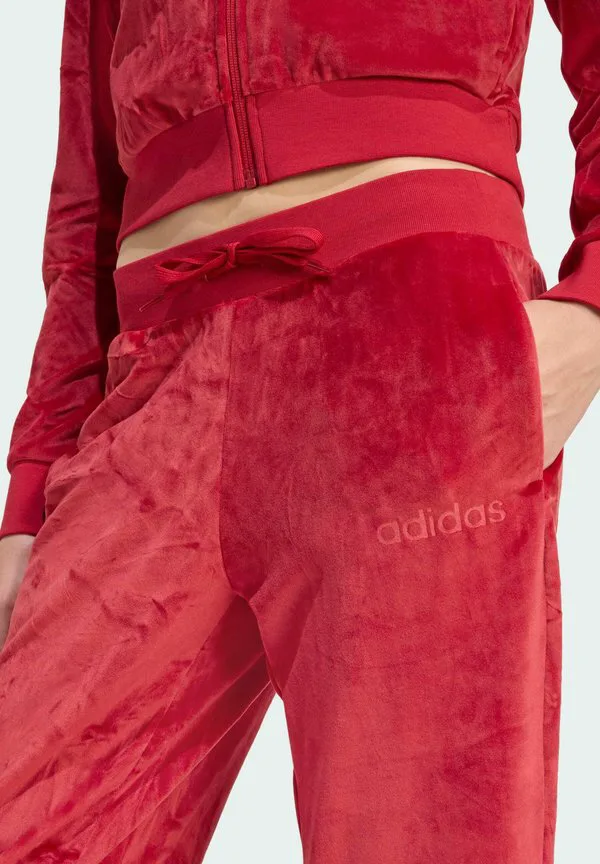 Гламурный спортивный костюм Adidas Sportswear, Active Maroon — фото 4
