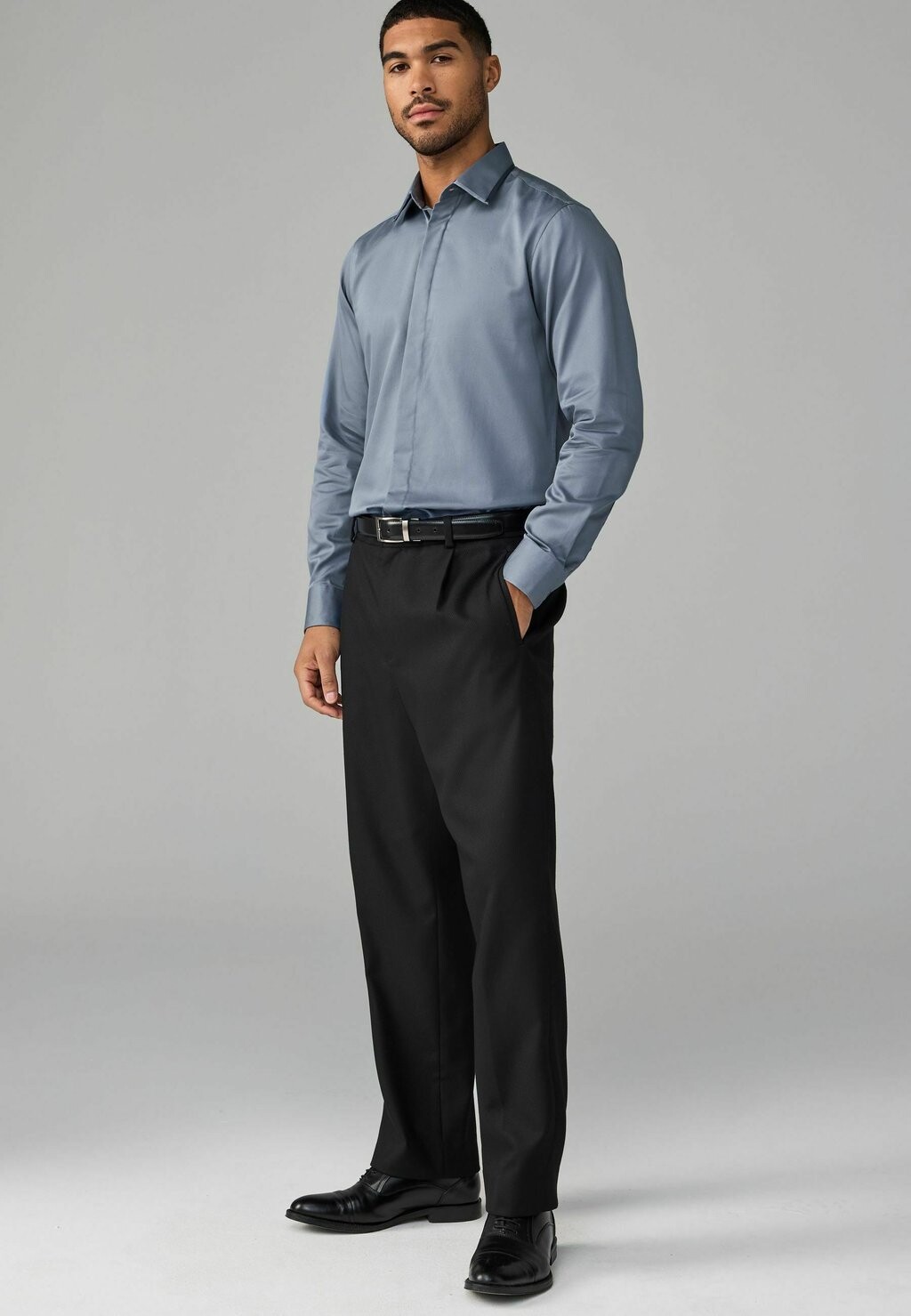 

Официальная рубашка LONG SLEEVE SINGLE CUFF Next, синий