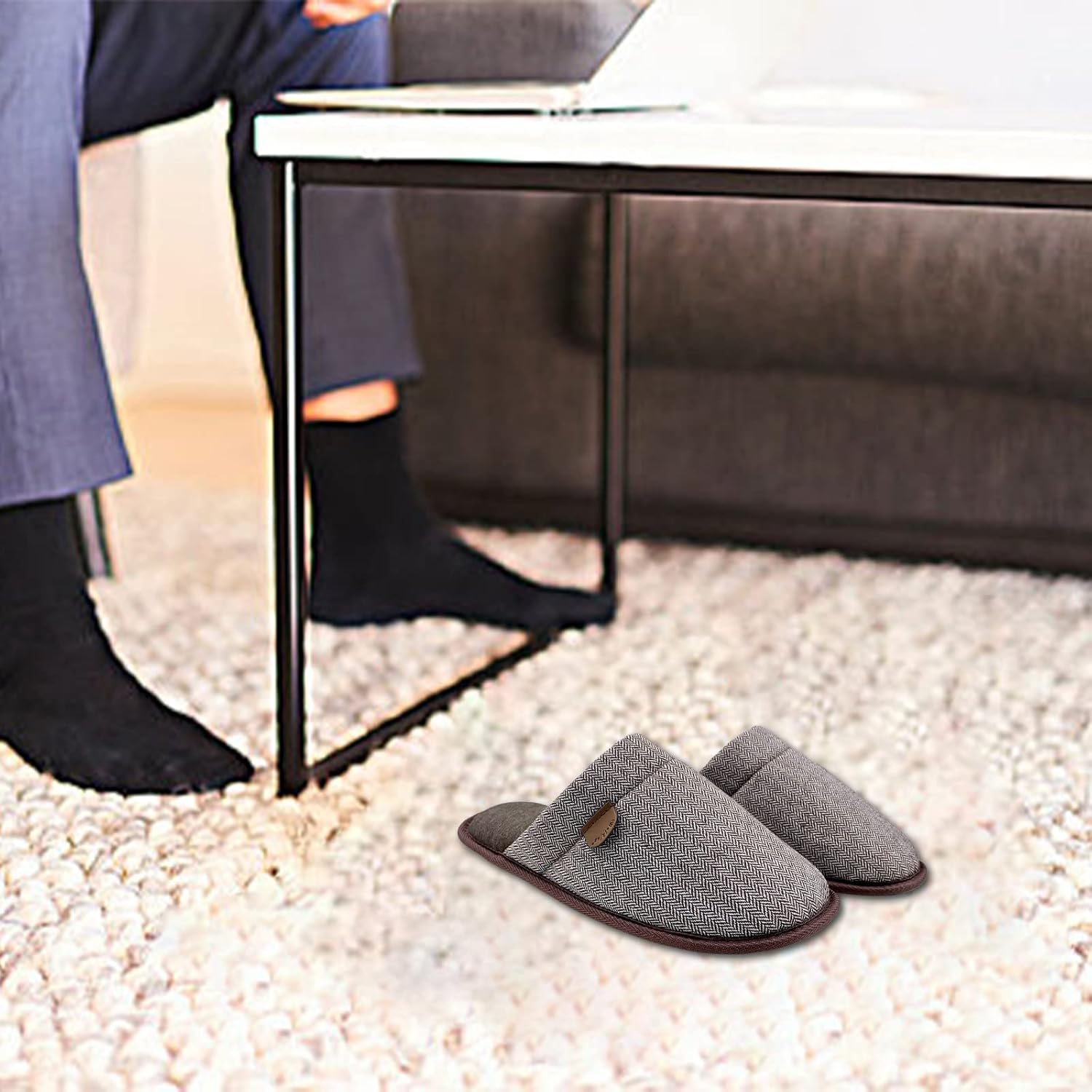 WALKFUN Удобные домашние тапочки для мужчин с закрытым носком, комфортные для дома, теплые шлепанцы с памятью формы для спальни и домашнего использования, коричневый — фото 2