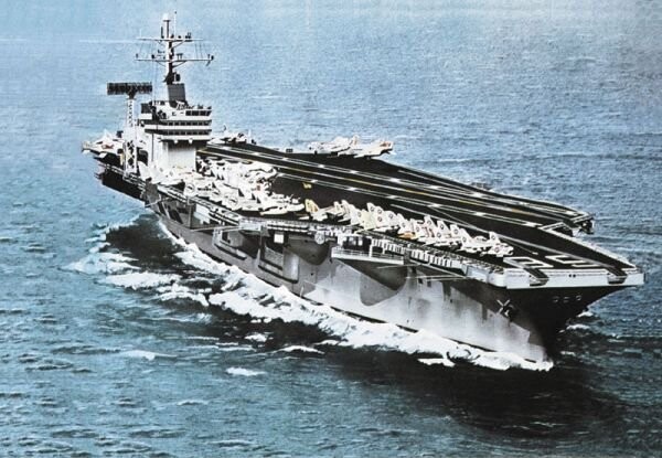 

Италери, ВМС США Нимиц, Модельный комплект, 12+ Italeri